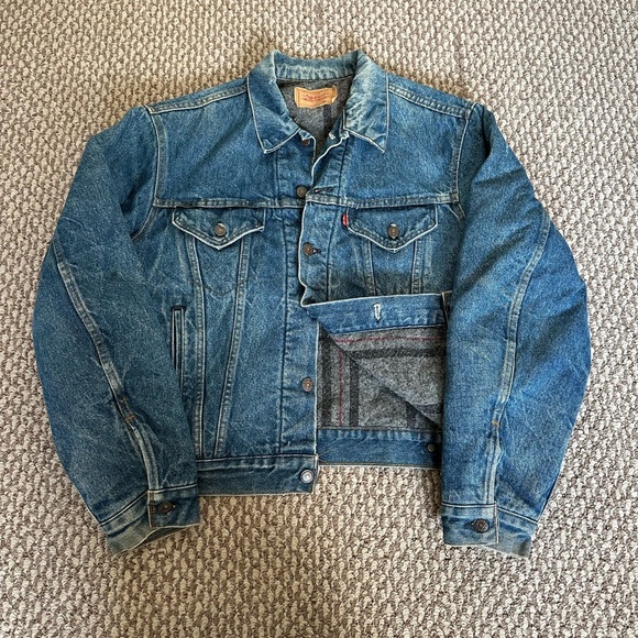 Levi's Other - Vintage Levi’s 70506 0317 Denim Jacket 46 Blanket Lined Faded Distressed USA
